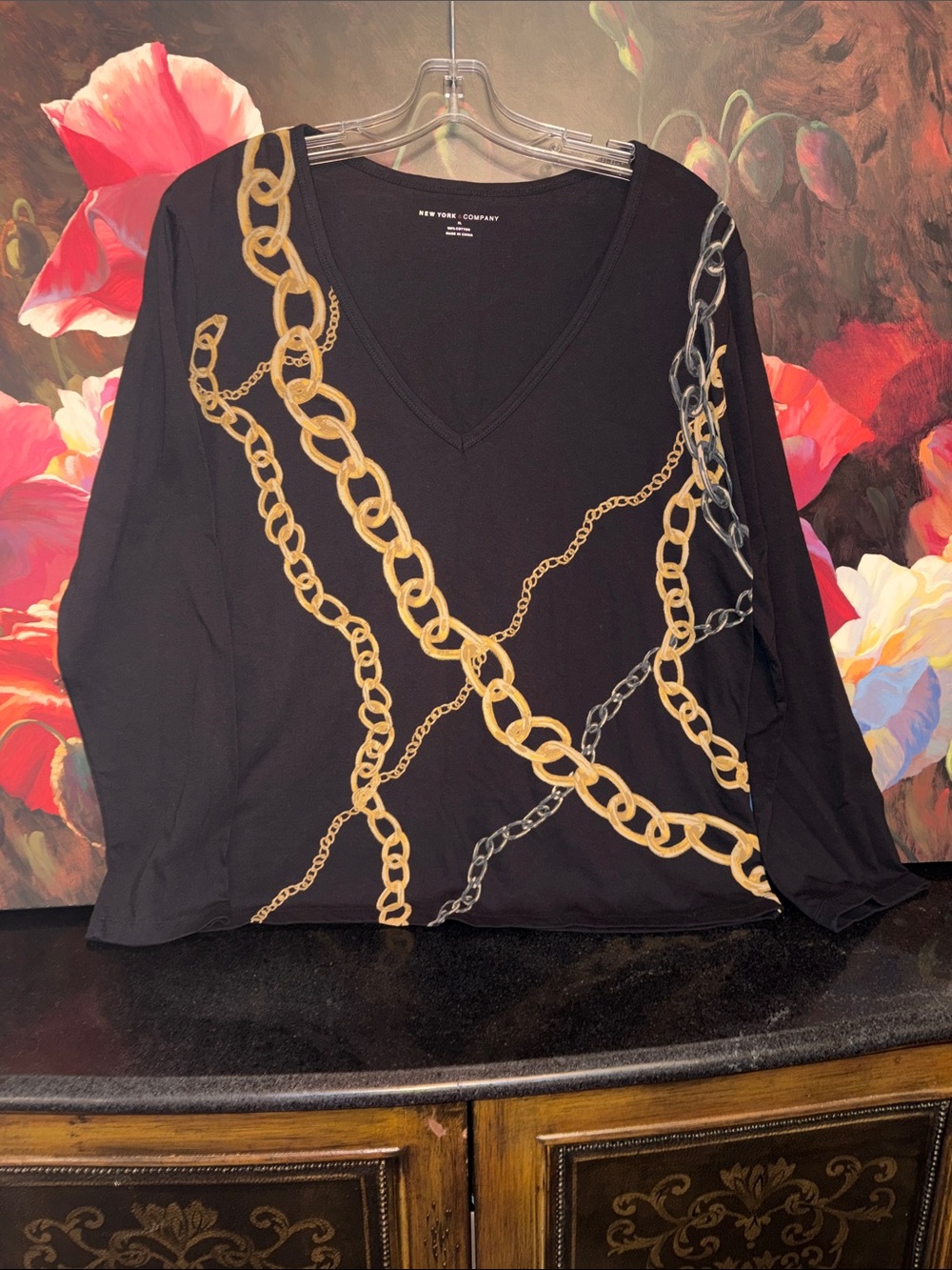NWOT 100% COTTON New York & Company Black V-Neck Long Sleeve Top